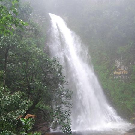 ホテル Khach San Sapa Ngay Nay エクステリア 写真