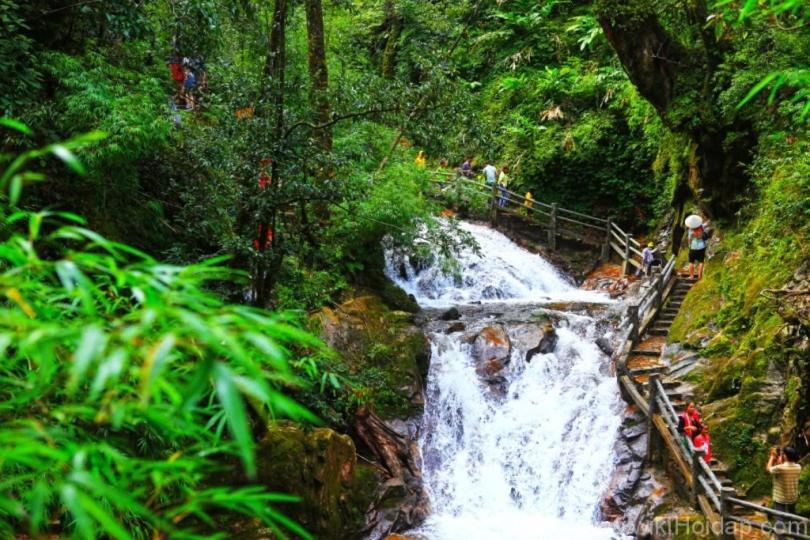 ホテル Khach San Sapa Ngay Nay エクステリア 写真