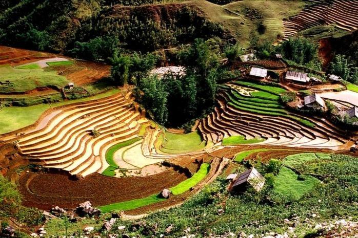 ホテル Khach San Sapa Ngay Nay エクステリア 写真