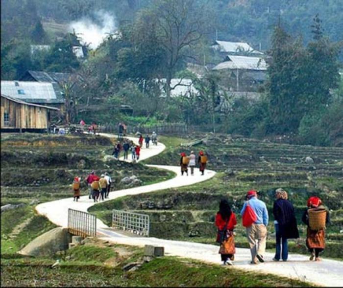 ホテル Khach San Sapa Ngay Nay エクステリア 写真